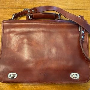 I Medici Firenze Leather Briefcase. Crossbody option. Used but great condition.